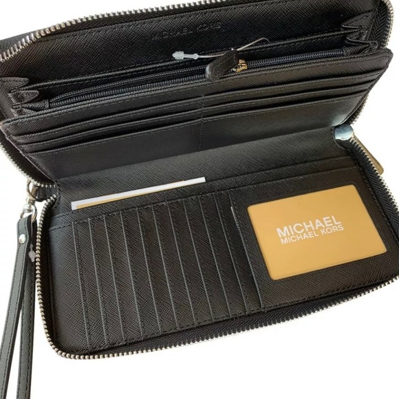 💕🛍 NEW💕NWT MICHAEL KORS WALLET - Picture 2 of 2